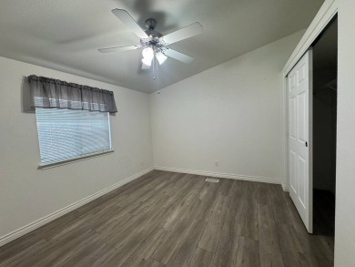 SELLER IS OFFERING 2 MONTHS FREE RENT INCENTIVE &1 YEAR HOME on Hemet West Mobile Estates in California - for sale on GolfHomes.com, golf home, golf lot
