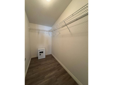 SELLER IS OFFERING 2 MONTHS FREE RENT INCENTIVE &1 YEAR HOME on Hemet West Mobile Estates in California - for sale on GolfHomes.com, golf home, golf lot