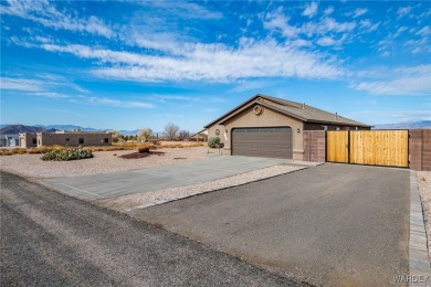 Stunning home in the Valle Vista Golf Community featuring on Valle Vista Golf Course in Arizona - for sale on GolfHomes.com, golf home, golf lot