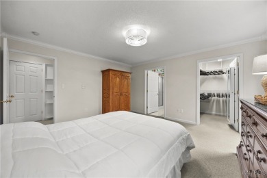 Move-In Ready! Discover low-maintenance luxury living in this on Diamond Hawk Golf Course in New York - for sale on GolfHomes.com, golf home, golf lot