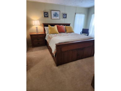 This 2 bedroom / 2 bath is all you need , perfect for the on Spanish Lakes Fairways in Florida - for sale on GolfHomes.com, golf home, golf lot