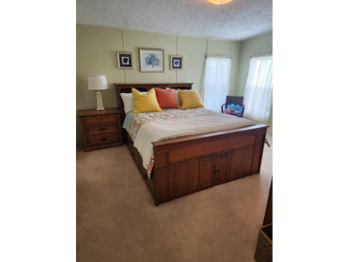 This 2 bedroom / 2 bath is all you need , perfect for the on Spanish Lakes Fairways in Florida - for sale on GolfHomes.com, golf home, golf lot