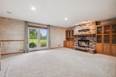 First time on the market! This long-loved, one-owner tri-level on Thunder Hills Country Club in Iowa - for sale on GolfHomes.com, golf home, golf lot