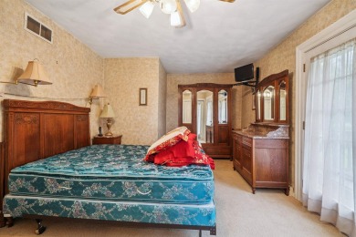 First time on the market! This long-loved, one-owner tri-level on Thunder Hills Country Club in Iowa - for sale on GolfHomes.com, golf home, golf lot