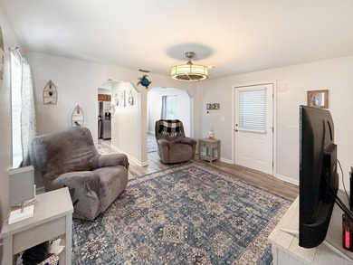 Recently renovated and full of character, this three-bedroom on  in Florida - for sale on GolfHomes.com, golf home, golf lot