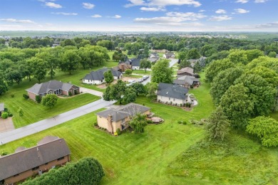 First time on the market! This long-loved, one-owner tri-level on Thunder Hills Country Club in Iowa - for sale on GolfHomes.com, golf home, golf lot
