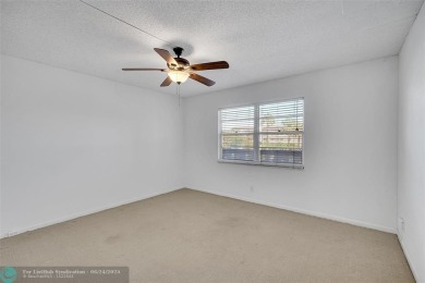 Priced To Sell, Beautiful, Large & Updated. 2 Bed 2 Bath in on  in Florida - for sale on GolfHomes.com, golf home, golf lot