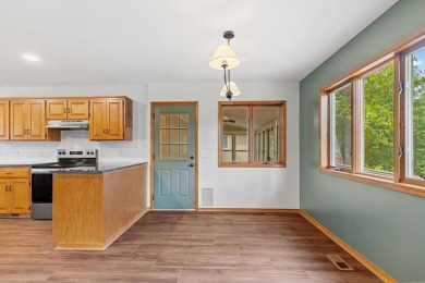 Welcome to 34 Luncarty Lane, a move-in ready 3-bedroom, 2-bath on Bella Vista Country Club - Scottsdale in Arkansas - for sale on GolfHomes.com, golf home, golf lot