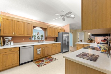 Charming 2 bed/2 bath Palm Floor Plan in Del Webb Spruce Creek on Eagle Ridge At Spruce Creek Country Club in Florida - for sale on GolfHomes.com, golf home, golf lot
