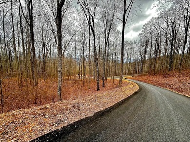 Follow your dreams to this exceptional mountain-view homesite in on Old Union Golf Course in Georgia - for sale on GolfHomes.com, golf home, golf lot