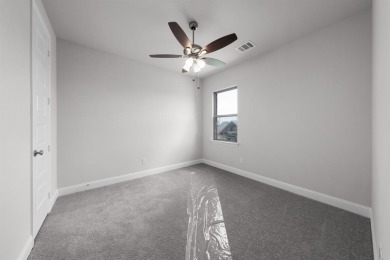 MLS# 20812507 - Built by Altura Homes - Ready Now! ~ This on Heath Golf and Yacht Club in Texas - for sale on GolfHomes.com, golf home, golf lot
