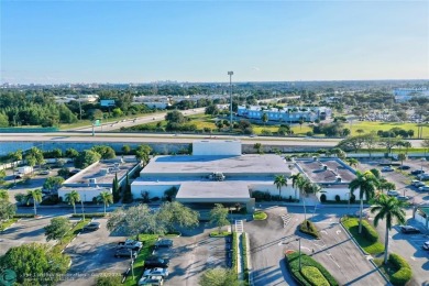 Priced To Sell, Beautiful, Large & Updated. 2 Bed 2 Bath in on  in Florida - for sale on GolfHomes.com, golf home, golf lot