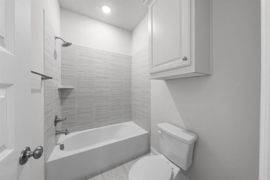 MLS# 20812507 - Built by Altura Homes - Ready Now! ~ This on Heath Golf and Yacht Club in Texas - for sale on GolfHomes.com, golf home, golf lot