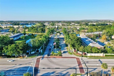 Priced To Sell, Beautiful, Large & Updated. 2 Bed 2 Bath in on  in Florida - for sale on GolfHomes.com, golf home, golf lot