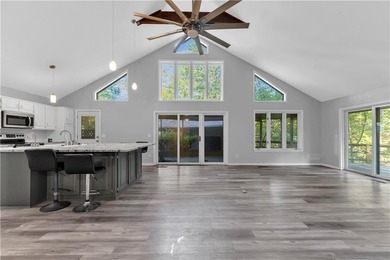 Move-In Ready | Bentonville Schools. Perfectly positioned for on Bella Vista - Metfield Golf Complex and Country Club in Arkansas - for sale on GolfHomes.com, golf home, golf lot