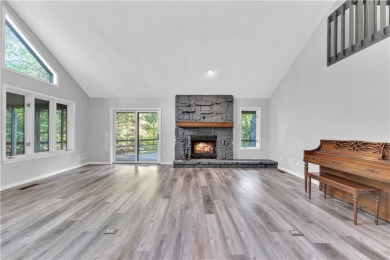 Move-In Ready | Bentonville Schools. Perfectly positioned for on Bella Vista - Metfield Golf Complex and Country Club in Arkansas - for sale on GolfHomes.com, golf home, golf lot