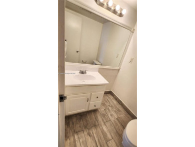 AVENTURA - BEAUTIFUL PENTHOUSE - REDONE 1 BED/1.5 BATH - ALL on Turnberry Isle Resort and Club in Florida - for sale on GolfHomes.com, golf home, golf lot