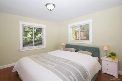Welcome to 3800 Lakeview in beautiful Shady Beach Heights on Orchard Lake Country Club in Michigan - for sale on GolfHomes.com, golf home, golf lot