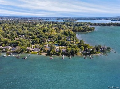 Welcome to 3800 Lakeview in beautiful Shady Beach Heights on Orchard Lake Country Club in Michigan - for sale on GolfHomes.com, golf home, golf lot