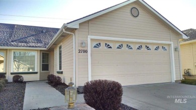 Cute townhouse in a very desirable 55+ gated community! Great on Lakeview Golf Club in Idaho - for sale on GolfHomes.com, golf home, golf lot