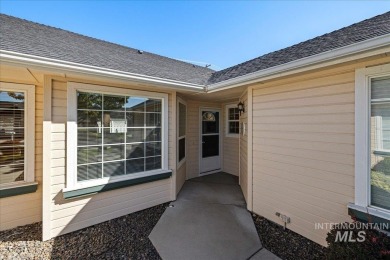 Cute townhouse in a very desirable 55+ gated community! Great on Lakeview Golf Club in Idaho - for sale on GolfHomes.com, golf home, golf lot