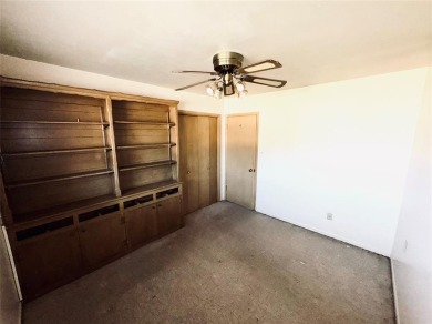 For Sale - Spacious 3 Bed / 2 Bath Home + Workshop | Midwest on Midwest City Municipal Golf Course in Oklahoma - for sale on GolfHomes.com, golf home, golf lot