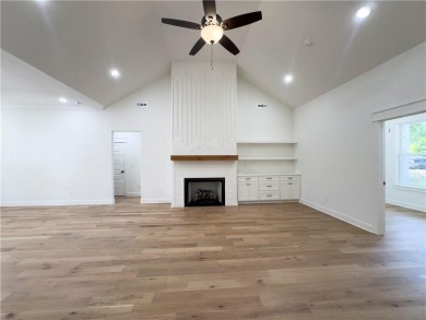 Come see this beautifully upgraded 3-Bedroom plus office home in on Branchwood Golf Course in Arkansas - for sale on GolfHomes.com, golf home, golf lot