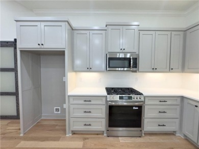 Come see this beautifully upgraded 3-Bedroom plus office home in on Branchwood Golf Course in Arkansas - for sale on GolfHomes.com, golf home, golf lot