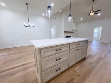 Come see this beautifully upgraded 3-Bedroom plus office home in on Branchwood Golf Course in Arkansas - for sale on GolfHomes.com, golf home, golf lot