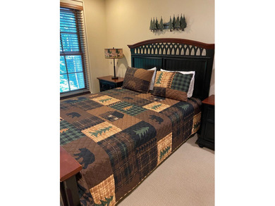 Exquisite Mountain Retreat in Old Edwards Club at Highlands Cove on Old Edwards Club in North Carolina - for sale on GolfHomes.com, golf home, golf lot