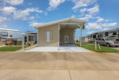 MOTIVATED SELLER SAYS BRING ALL OFFERS!!! Discover the perfect on Willow Lakes RV and Golf Resort in Florida - for sale on GolfHomes.com, golf home, golf lot