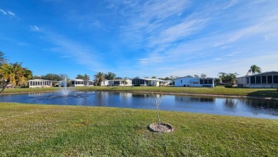 MOTIVATED SELLER!! PET-FRIENDLY COMMUNITY! Florida Living at its on Blue Heron Pines Golf Course in Florida - for sale on GolfHomes.com, golf home, golf lot