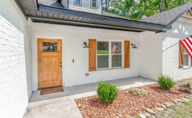 Modern Home in a Resort-Style Community Near Downtown Hot on Diamondhead Golf and Country Club in Arkansas - for sale on GolfHomes.com, golf home, golf lot