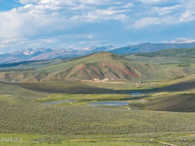 Charming mountain retreat located in the Granby Ranch on Headwaters Golf Course At Granby Ranch in Colorado - for sale on GolfHomes.com, golf home, golf lot