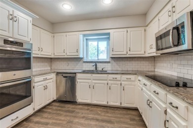 Welcome to 2711 Lincoln Dr, an extensively upgraded home with on Texas Rangers Golf Club  in Texas - for sale on GolfHomes.com, golf home, golf lot