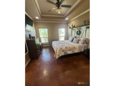 This stunning 4 bedroom, 2 bath home with a sparkling pool is on Gatesville Country Club in Texas - for sale on GolfHomes.com, golf home, golf lot