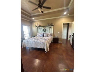 This stunning 4 bedroom, 2 bath home with a sparkling pool is on Gatesville Country Club in Texas - for sale on GolfHomes.com, golf home, golf lot