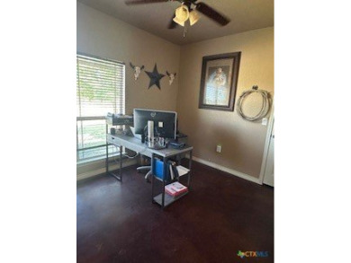This stunning 4 bedroom, 2 bath home with a sparkling pool is on Gatesville Country Club in Texas - for sale on GolfHomes.com, golf home, golf lot