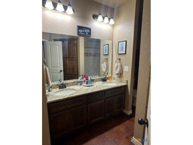 This stunning 4 bedroom, 2 bath home with a sparkling pool is on Gatesville Country Club in Texas - for sale on GolfHomes.com, golf home, golf lot