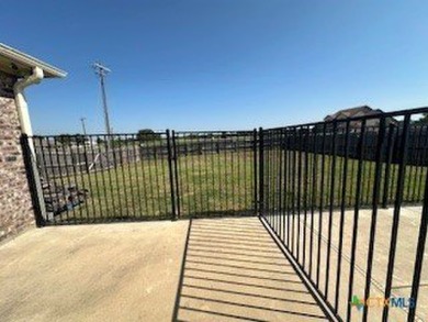 This stunning 4 bedroom, 2 bath home with a sparkling pool is on Gatesville Country Club in Texas - for sale on GolfHomes.com, golf home, golf lot