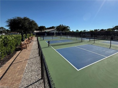 PARADISE WITH OPTIONAL GOLF MEMBERSHIP! POOL HOME WITH on Spanish Wells Golf and Country Club in Florida - for sale on GolfHomes.com, golf home, golf lot