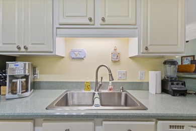 Beautiful 3-bedroom, 2-bath home located in a desirable gated on Arrowhead Country Club in South Carolina - for sale on GolfHomes.com, golf home, golf lot