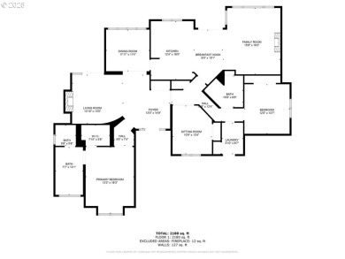 Open house Sunday 11-1:30. This stunning one level  was a on McNary Golf Club in Oregon - for sale on GolfHomes.com, golf home, golf lot