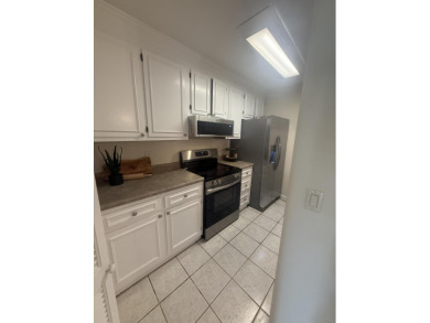 Wonderful townhouse style condo located in a quiet neighborhood on  in South Carolina - for sale on GolfHomes.com, golf home, golf lot