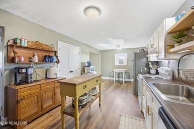 Welcome to this well maintained turn key home featuring 3 on  in Tennessee - for sale on GolfHomes.com, golf home, golf lot