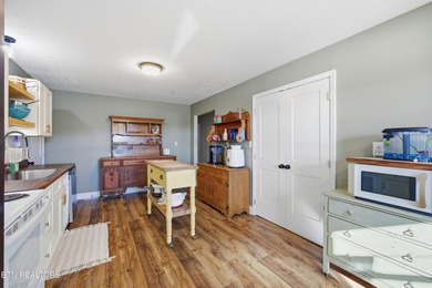 Welcome to this well maintained turn key home featuring 3 on  in Tennessee - for sale on GolfHomes.com, golf home, golf lot