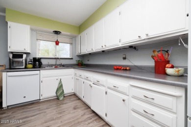 Looking for a cozy Home Sweet Home?  This charming 2-bedroom on Sun City South Golf Course in Arizona - for sale on GolfHomes.com, golf home, golf lot