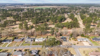 SELLER IS NOW OFFERING $2500 USE AS YOU CHOOSE CREDIT!! on Kinston Country Club Inc in North Carolina - for sale on GolfHomes.com, golf home, golf lot