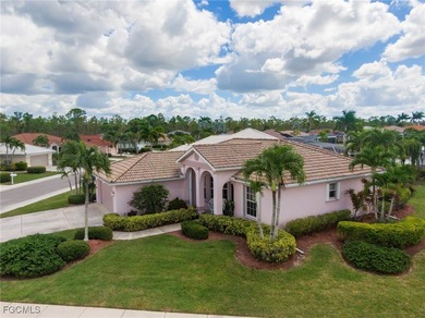Nestled in a corner lot in the heart of Herons Glen is this on Herons Glen Golf and Country Club in Florida - for sale on GolfHomes.com, golf home, golf lot