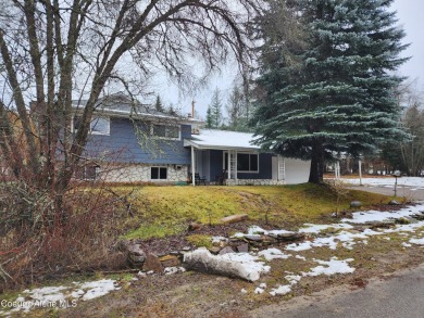 This home sits above the golf course in the ever-popular city of on Pinehurst Golf Course in Idaho - for sale on GolfHomes.com, golf home, golf lot